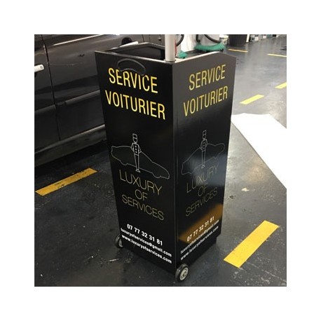 PUPITRE VOITURIER LUXURY OF SERVICES